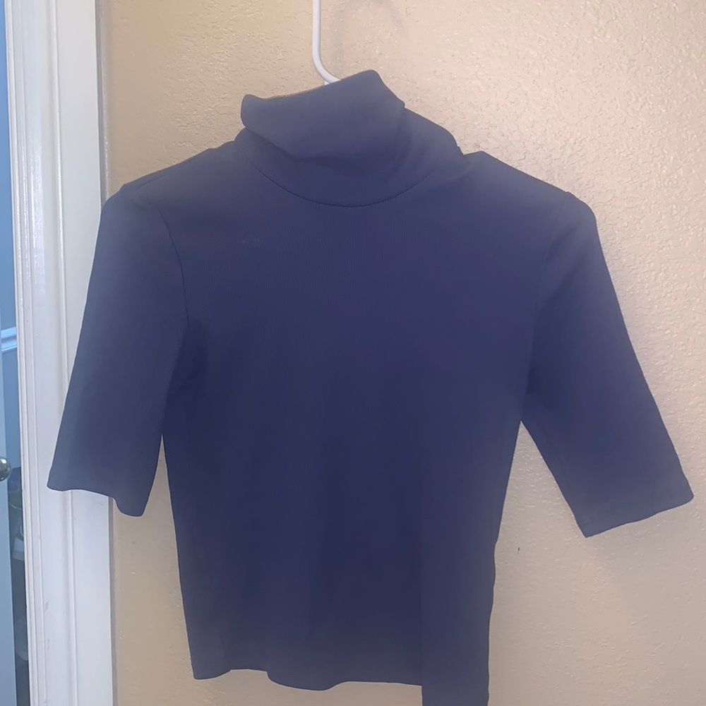 Purple turtle neck with quarter sleeves